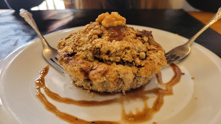 Um restaurante vegetariano que na verdade é vegano? Conheça o vegetariano, um achado e tanto em frente ao Mercado d e San Telmo.